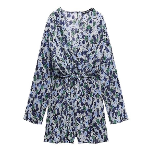 ZARA NWT Medium Printed Pleated Jumpsuit Romper V-neck Wrap Front Elastic Waist - Picture 2 of 9